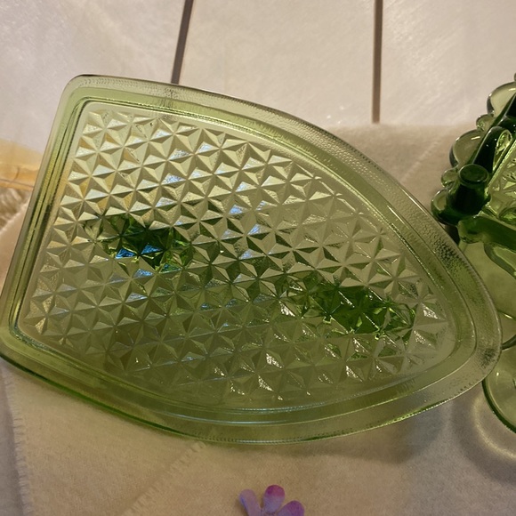 L.G. Wright Flat Iron Green Pressed Depression Glass, Lidded Candy Dish😎 - Picture 6 of 9